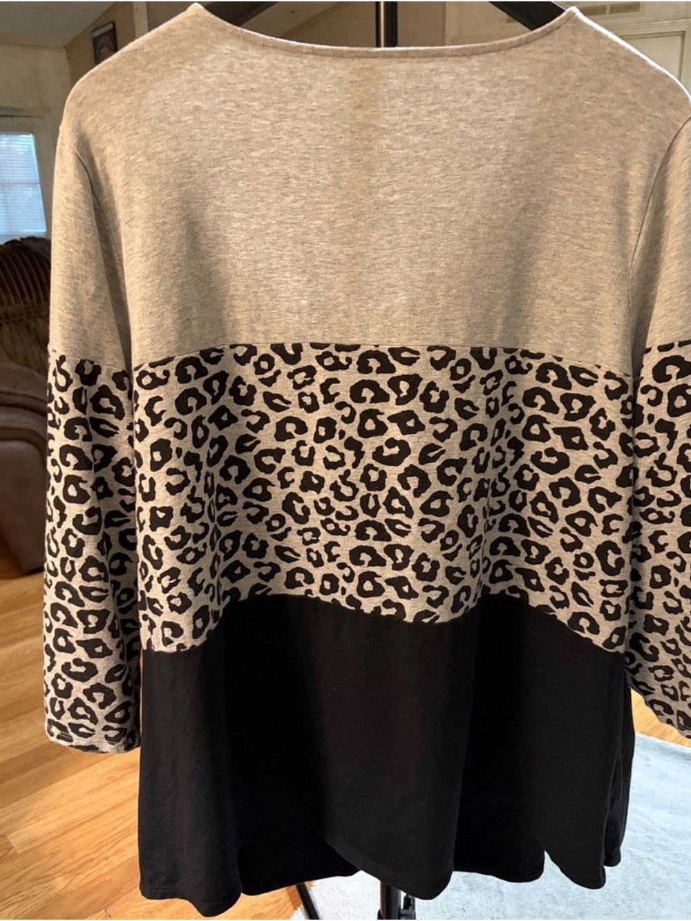 Belle by Kim Gravel Colorblock Leopard Print Top | 2X | Gray Black 3/4 Sleeve - Picture 2 of 4
